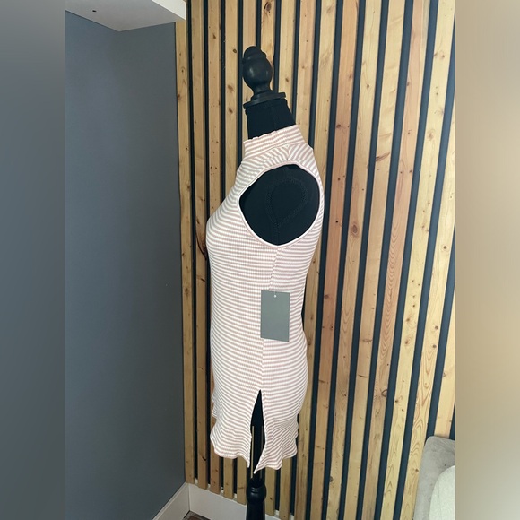 See & Be Seen Dress - Picture 2 of 8